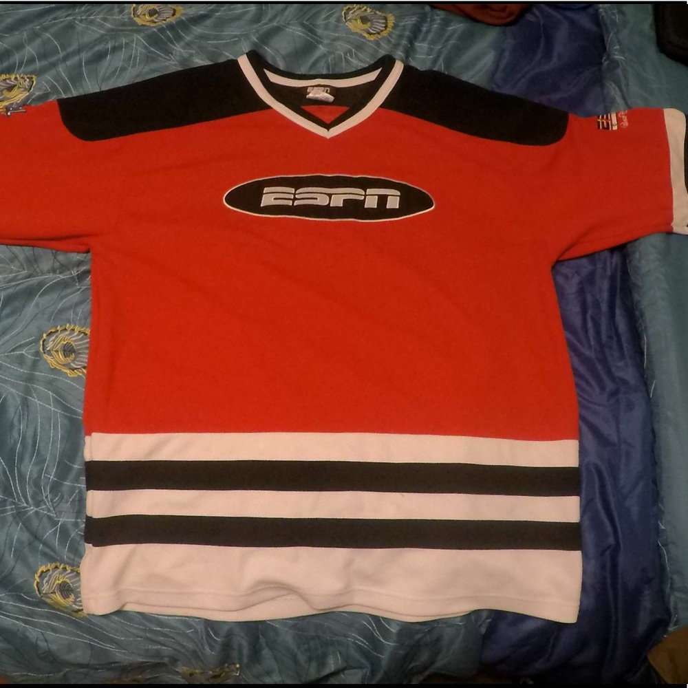 ESPN Disney - retro world championships hockey top